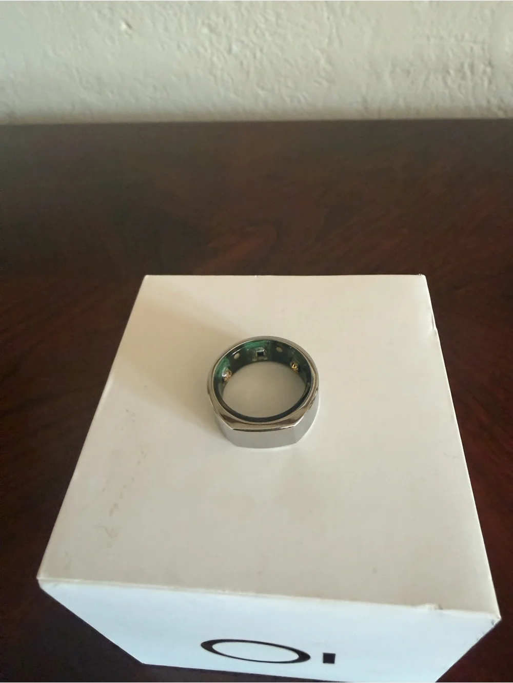 Oura Ring Gen 2 Heritage Silver Size 8 w/ Original Box & Charger